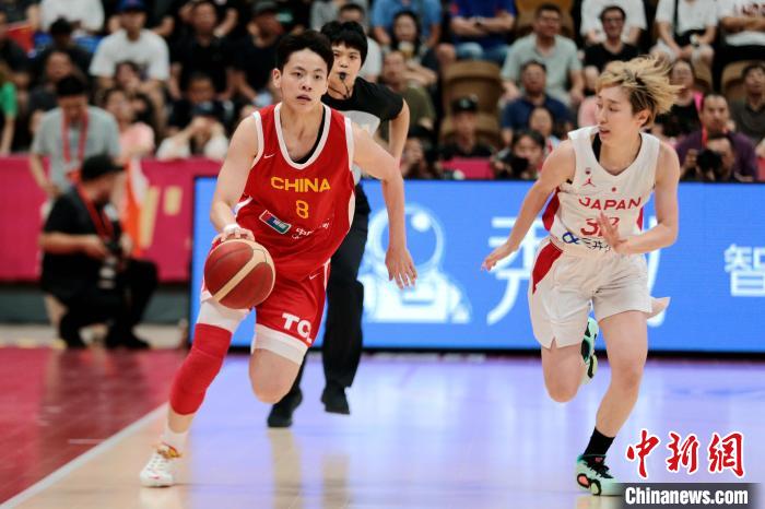 多名主力缺阵，中国女篮热身赛惜败全主力日本