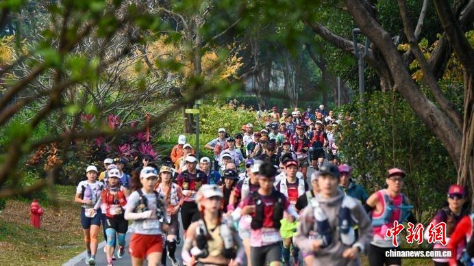 海内外数千名跑者在羊城竞速，广州100越野赛展