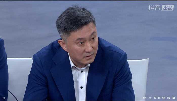 广东队遭上海三杀暴露阵容短板 杜锋战术争议引