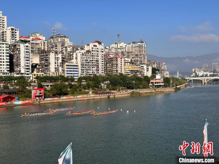 闽江晨光里的鼓声回响，福建南平收官中国龙舟