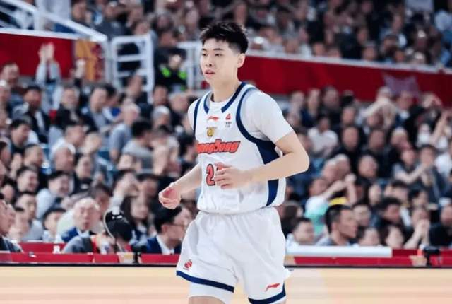 广东VS广州：崔永熙后场爆发成胜负关键