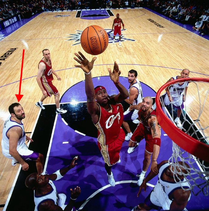 前NBA球星迪瓦茨：詹姆斯不在历史前10榜单中